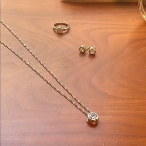 BEAUTIFUL RING NECKLACE AND EARRING SET Cz DIAMOND